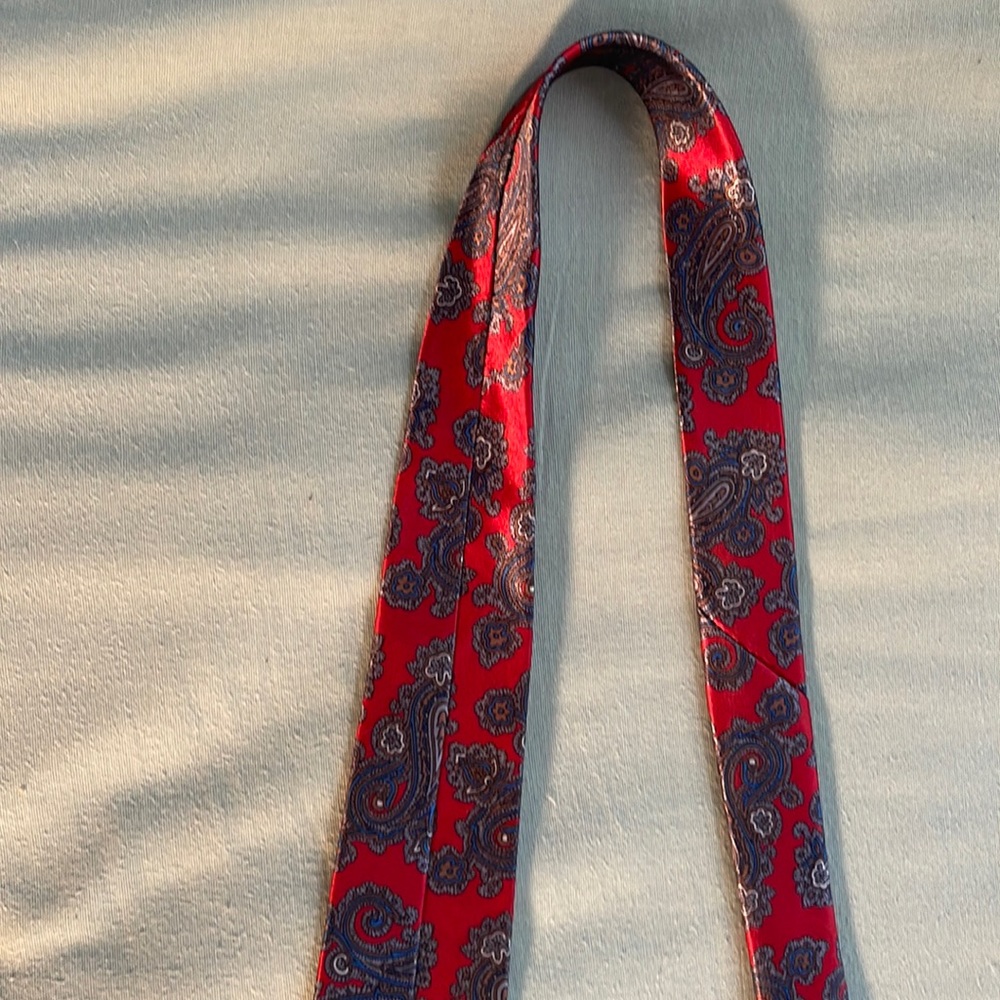 This is a ketch tie